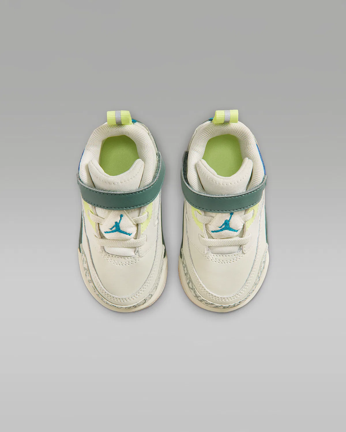 Детские кроссовки Jordan Spizike Low, Sea Glass/Dusty Sage/Light Lemon Twist/Green Abyss — фото 4
