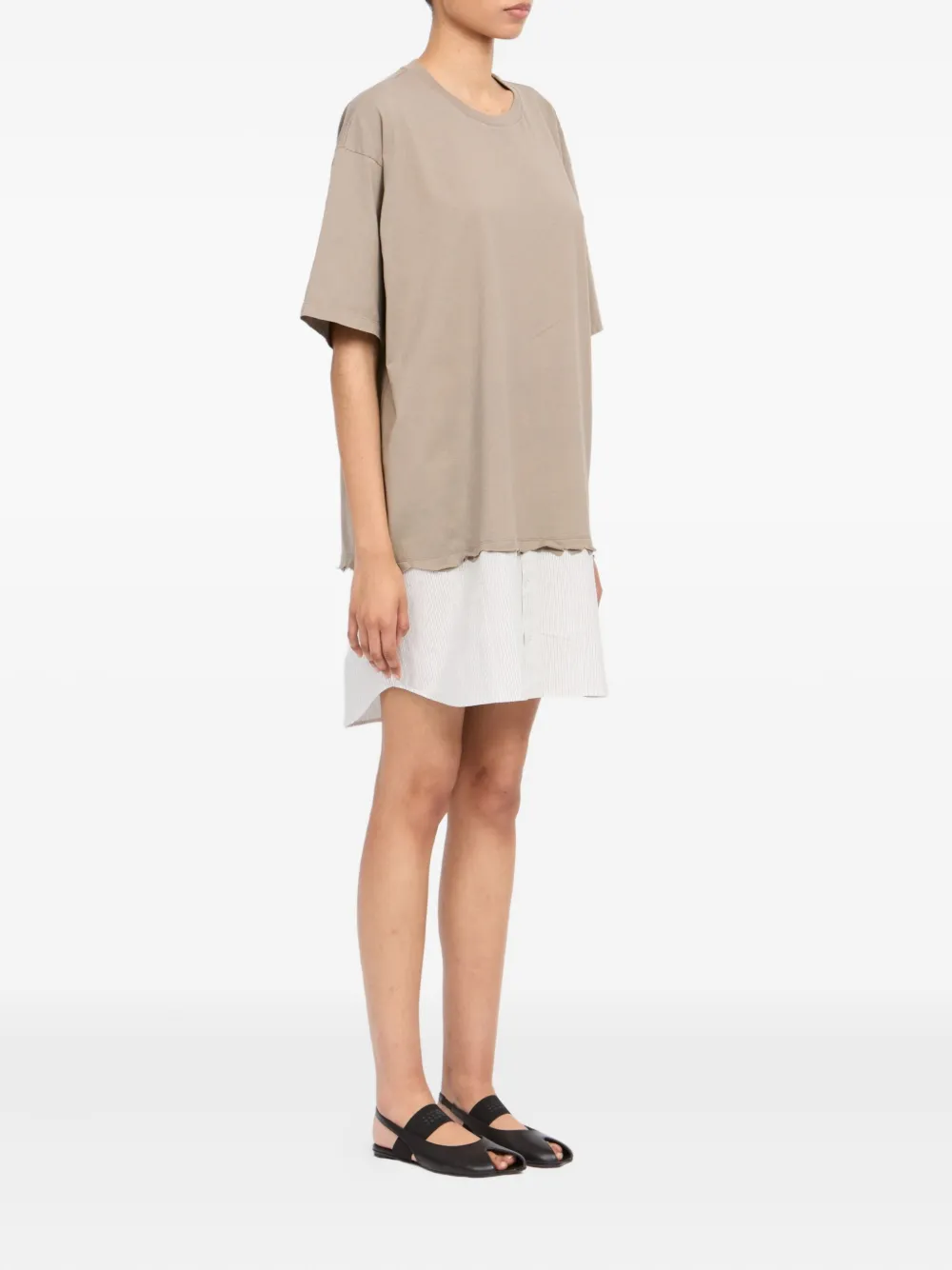 Короткое платье-футболка с полосатой вставкой MM6 Maison Margiela, бежевый — фото 3