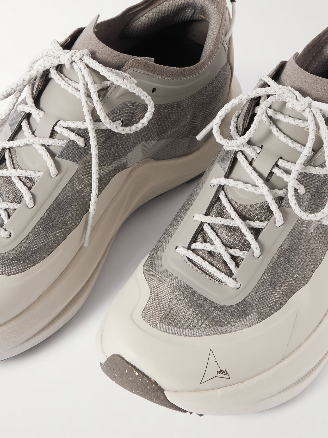 

Кроссовки Sella ProWave Jacquard Trail с резиновой отделкой ROA, серый