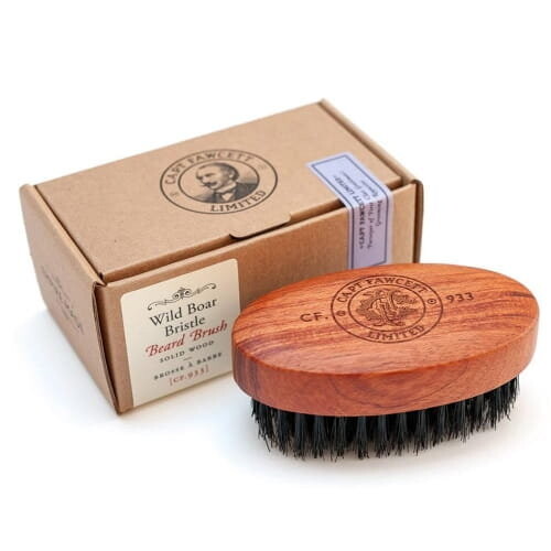 

Скребок для бороды из дуба и кабаньей щетины CF.933 - капитан Фосетт, Captain Fawcett