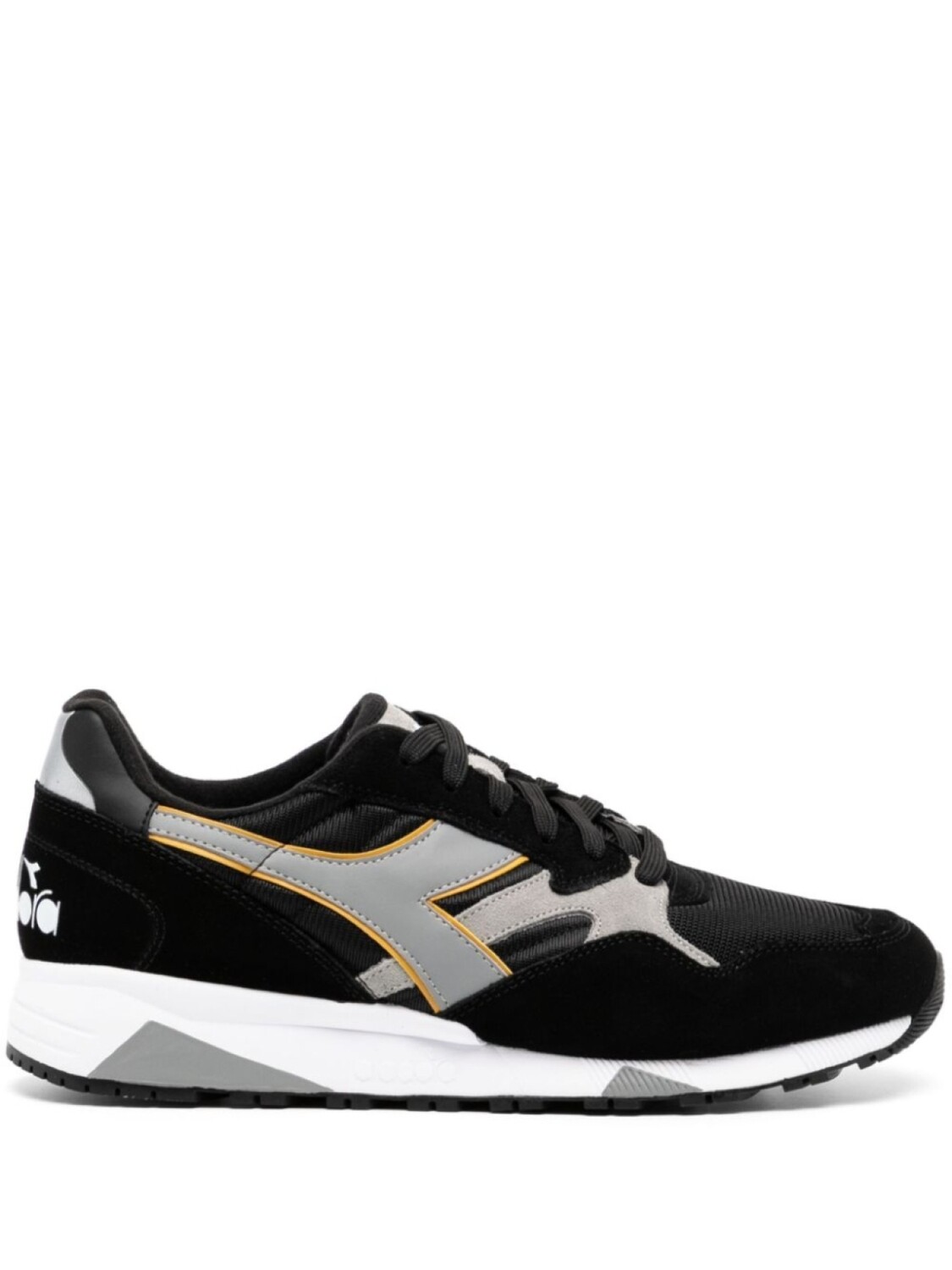 

Кроссовки N902 Diadora, черный