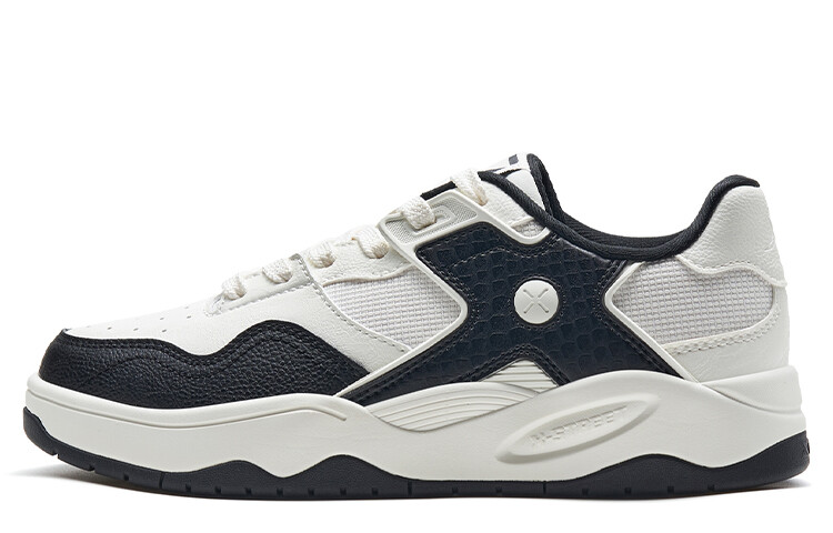 

Кроссовки XTEP Skateboarding Shoes Women's Low-top White/Black, белый/черный