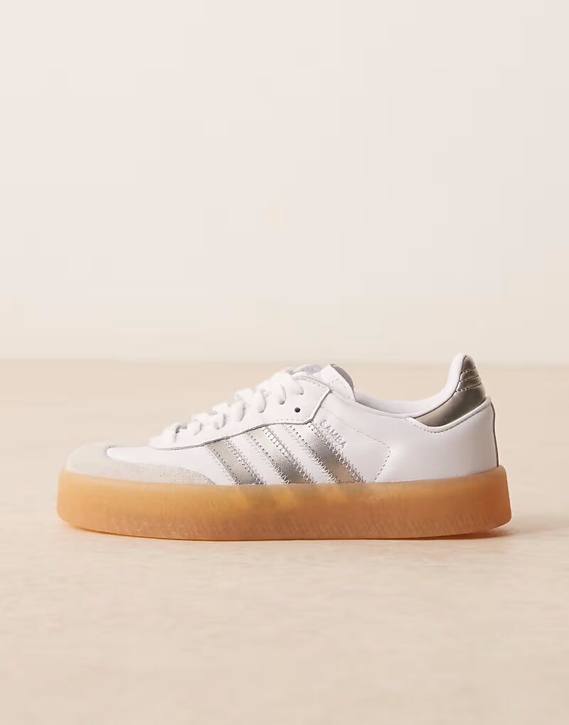 Кроссовки Adidas Originals Sambae белого и металлического серебристого цвета — фото 2