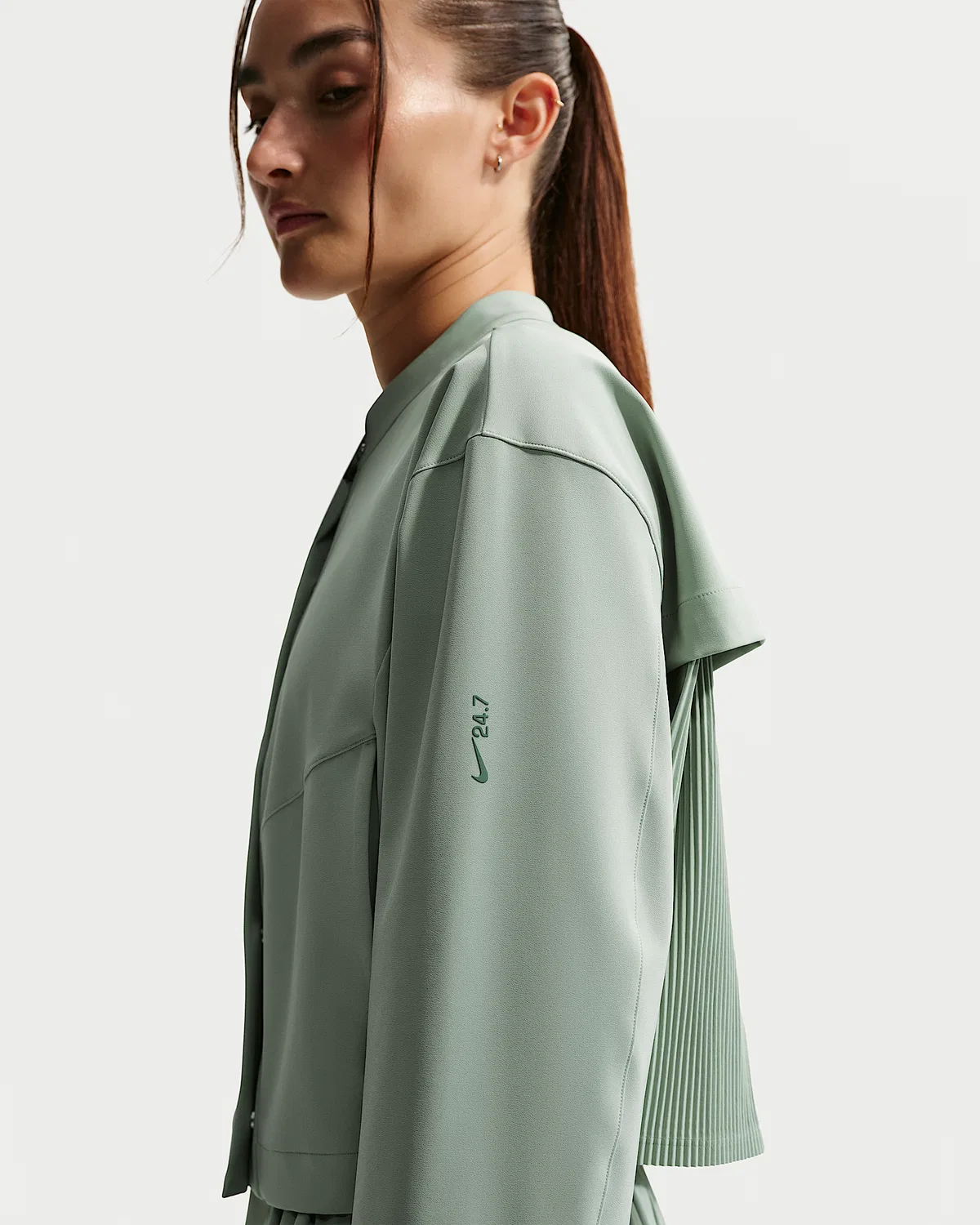 Женская куртка Nike 24.7 PerfectStretch Dri-FIT свободного кроя, Steam/Steam/Dutch Green — фото 3