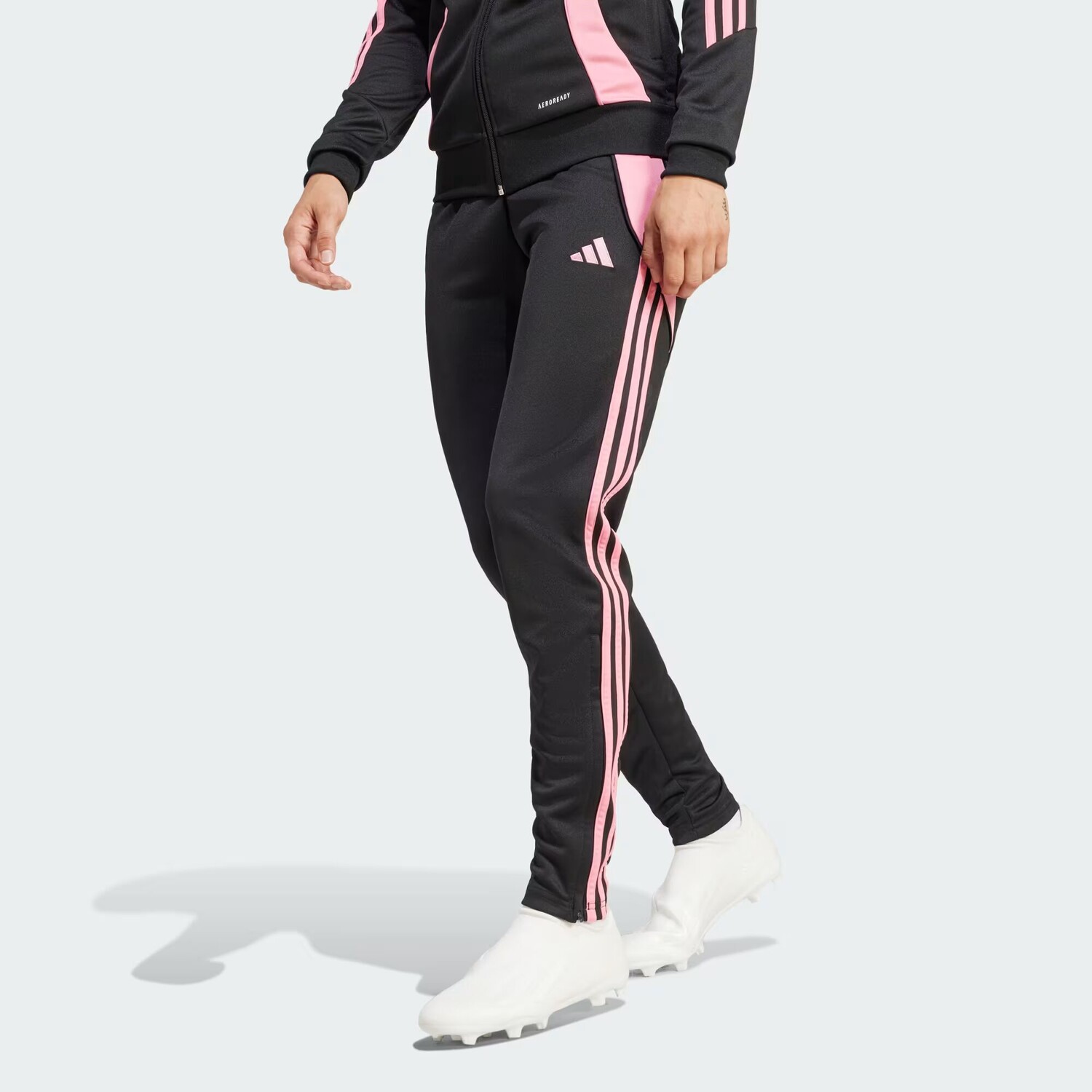 

Тренировочные брюки Tiro 24 Adidas, цвет Black/Easy Pink