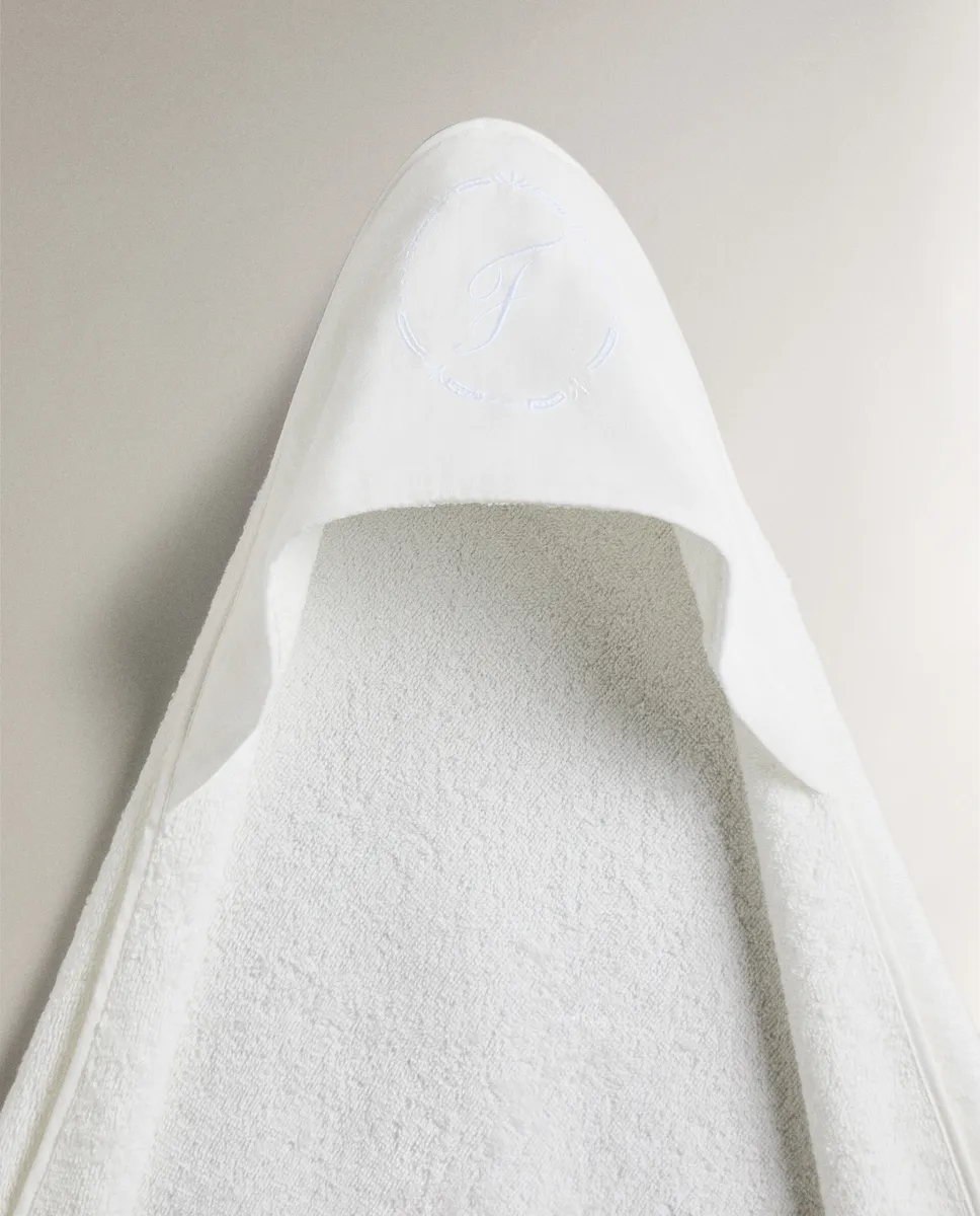 

Детское полотенце из муслина с капюшоном и буквами Zara Home, Letter F