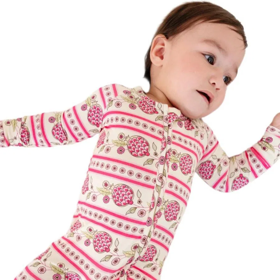 Детский бамбуковый комбинезончик Baby Girl's Pomegranate Soiree Motette, розовый — фото 4