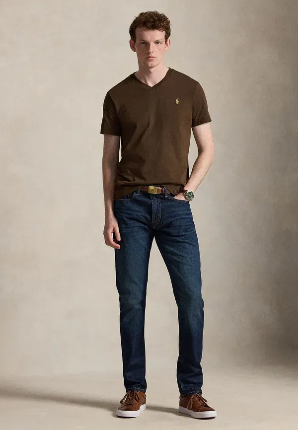 Футболка Polo Ralph Lauren Custom Slim Fit Jersey V-Neck Basic, мускатный коричневый — фото 2