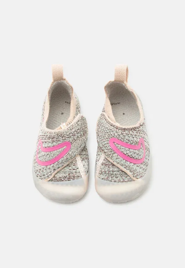 Кроссовки Nike Sportswear, парусный/розовое свечение/светлый шоколад/пар/мерцание