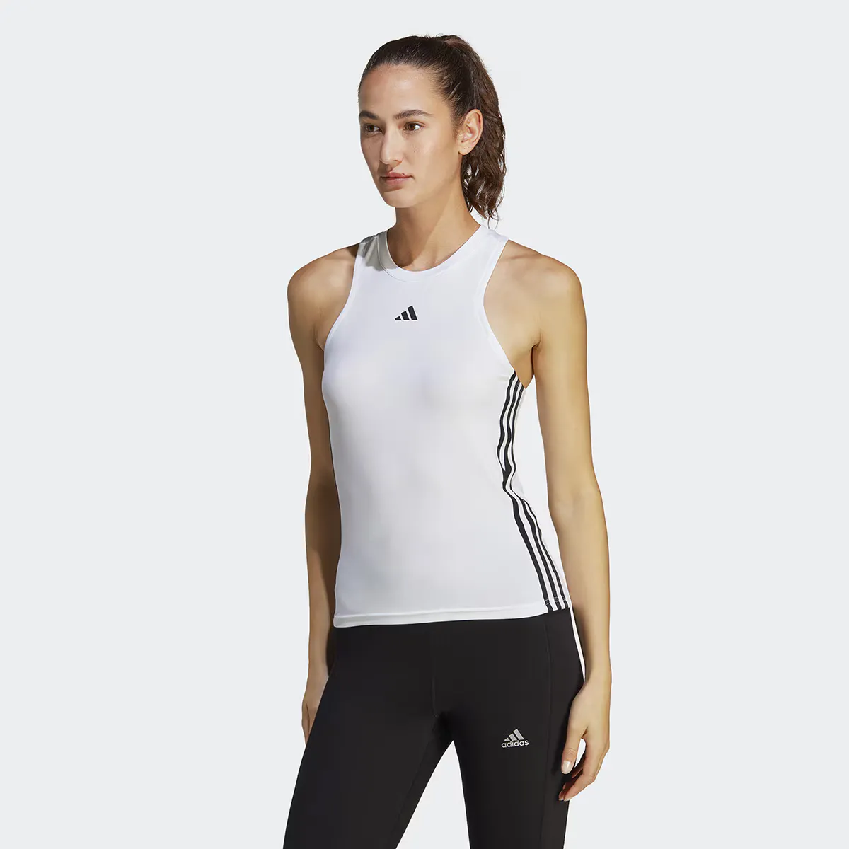 

Женская футболка Adidas AEROREADY Train Essentials Regular 3 полоски, черный/белый