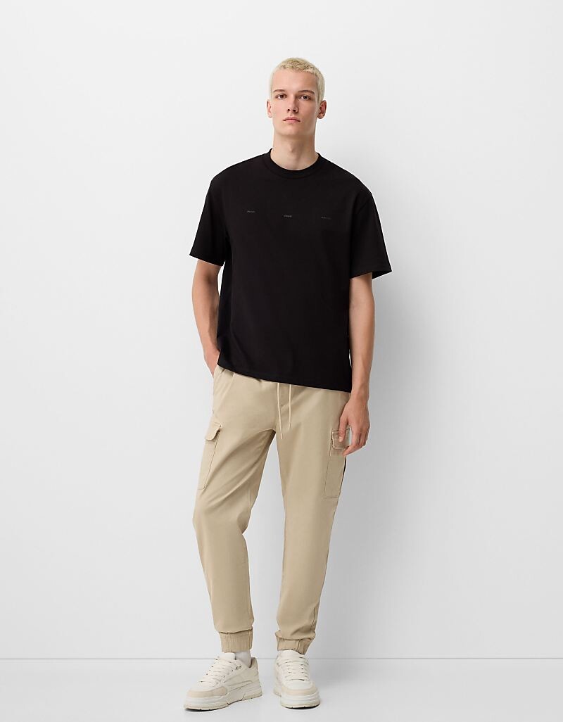 

Bershka – Брюки карго песочного цвета