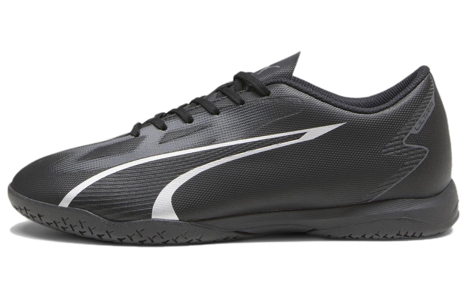 

Футбольные бутсы Ultra Play мужские низкие черные Puma