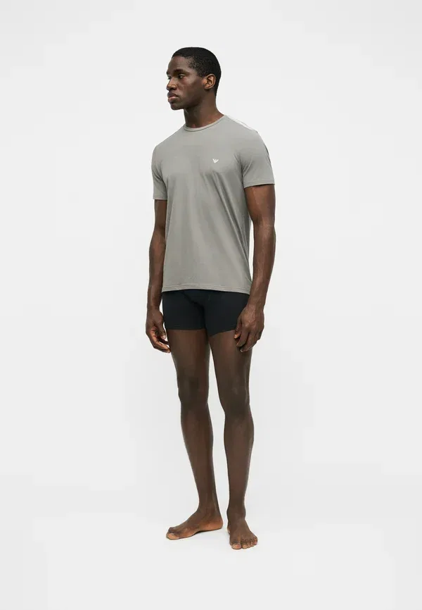 Футболка с круглым вырезом Emporio Armani Megalogo crew neck undershirt, черный — фото 2