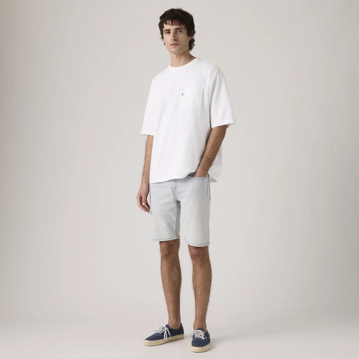 Мужские джинсовые шорты Levi's 405 Standard Fit, светло-голубой — фото 2