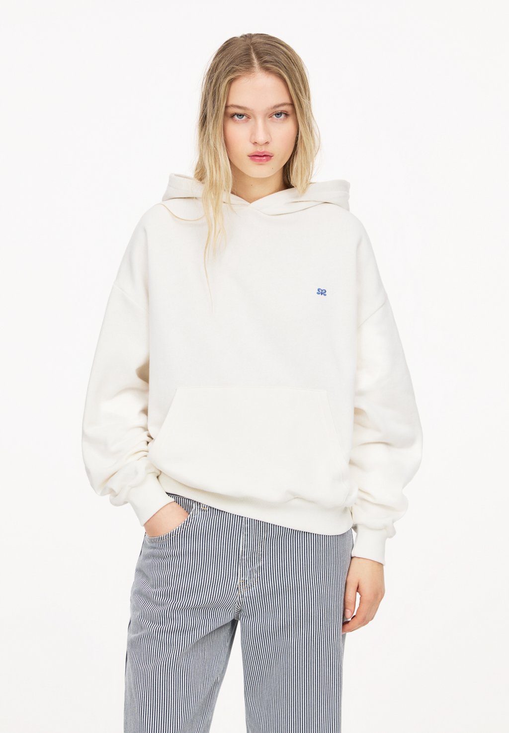 

Толстовка PACIFIC REPUBLIC - Hoodie PULL&BEAR, белый