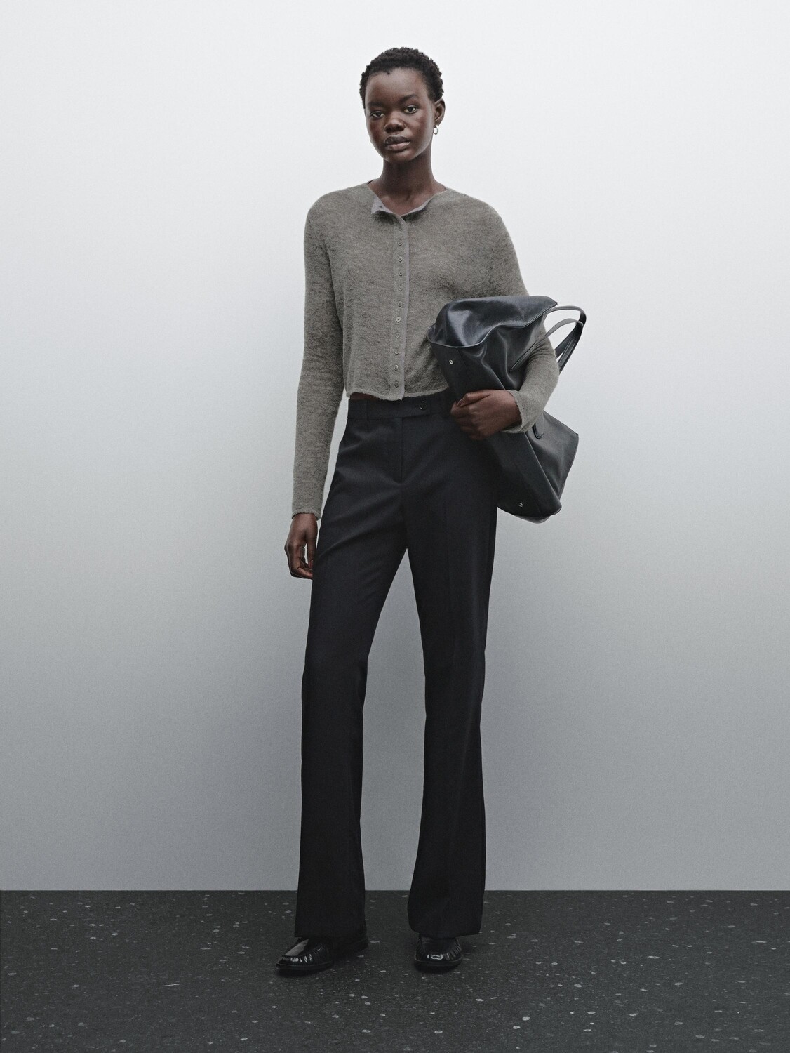

Короткий контрастный кардиган из смесовой шерсти Massimo Dutti, серый