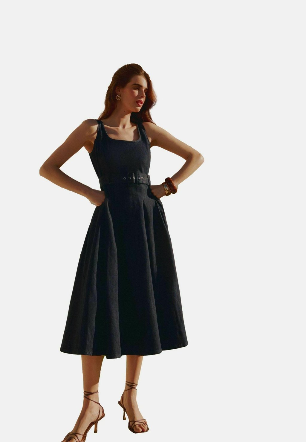 

Джинсовое платье REGULAR FIT - BELTED MIDI Friends Like These, синий