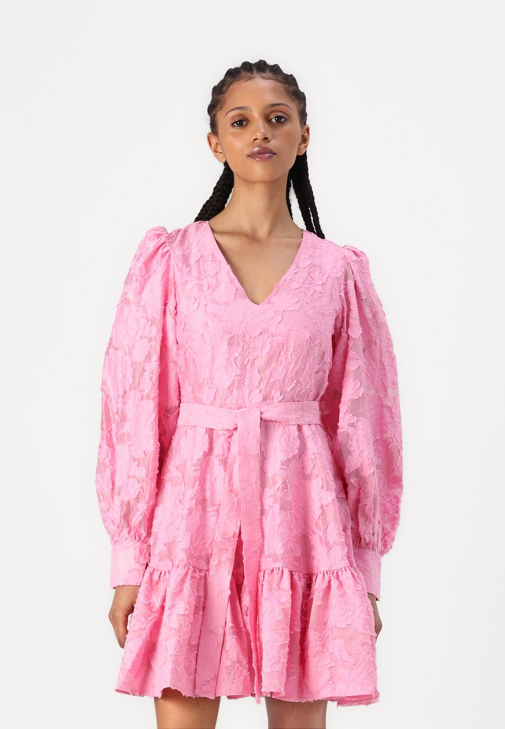

Коктейльное платье / Вечернее платье SLFCALLI SADIE SHORT V NECK DRESS Selected Femme, розовый