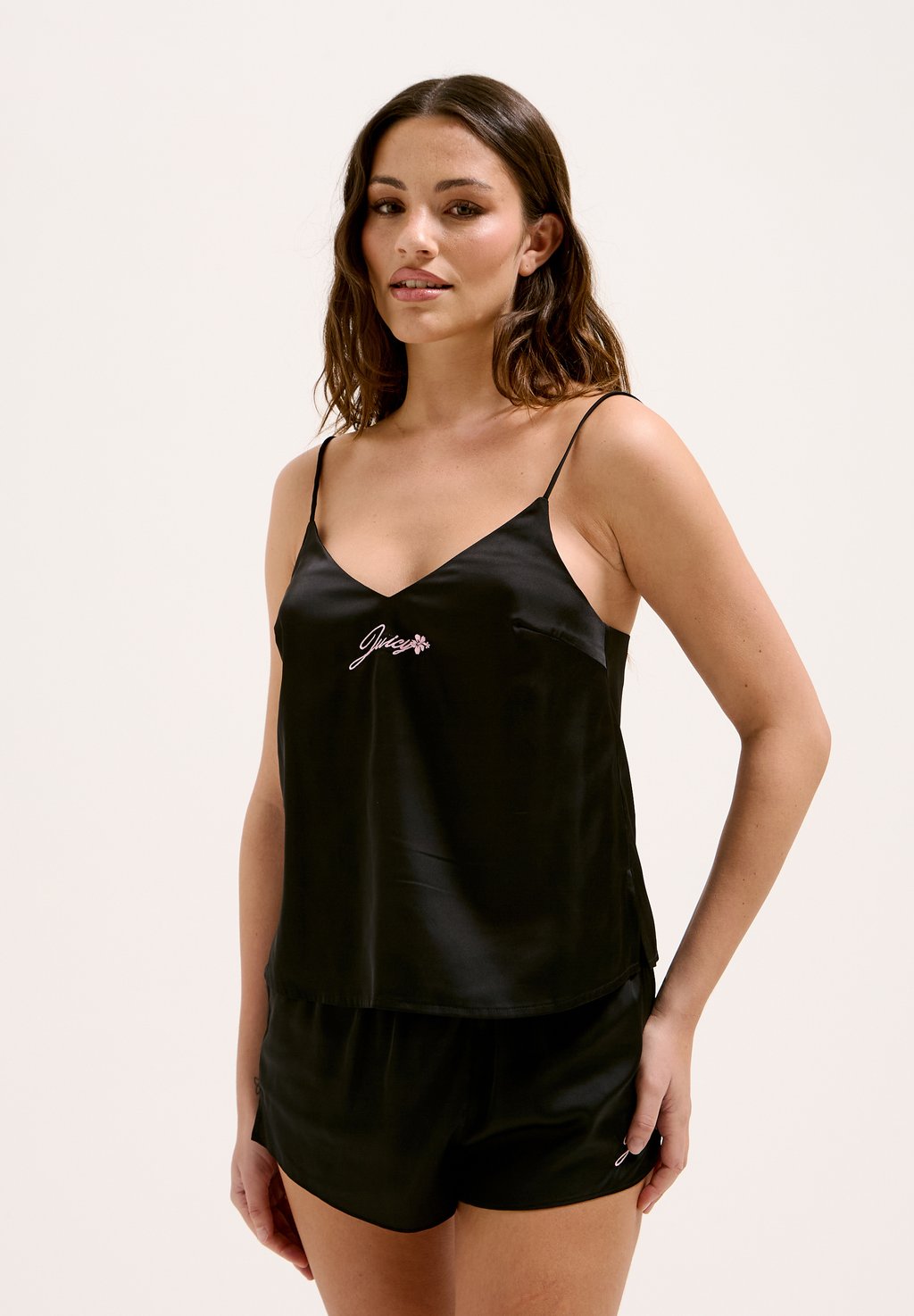 

Топ SATIN V-NECK CROP CAMI Juicy Couture, черный