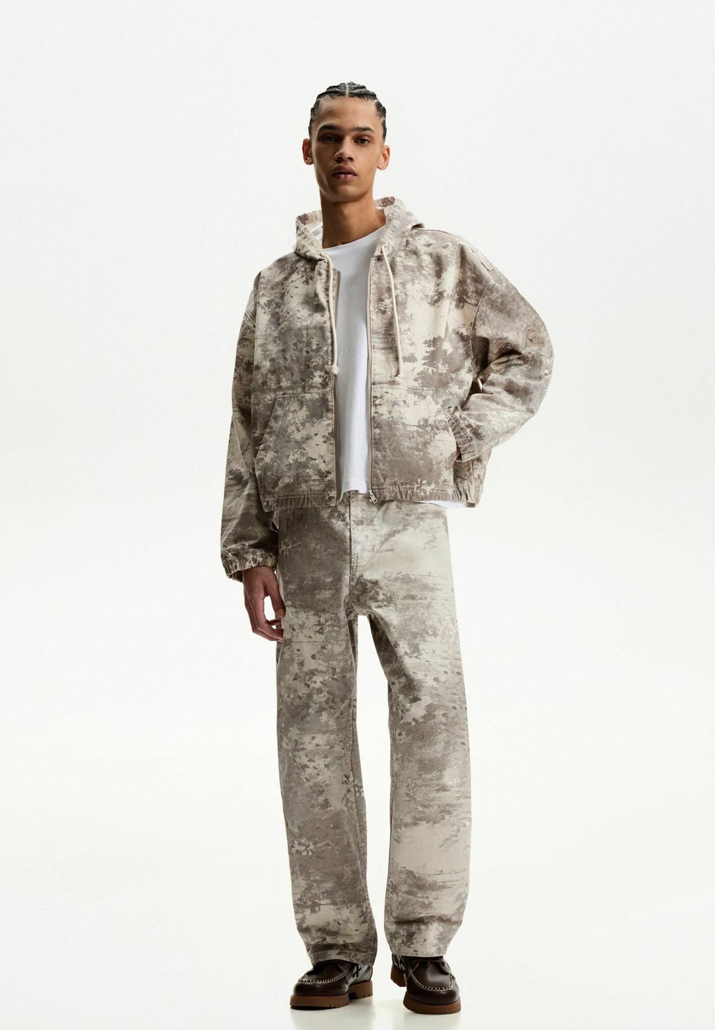 

Джинсы прямого покроя BAGGY PRINTED Bershka, зеленый