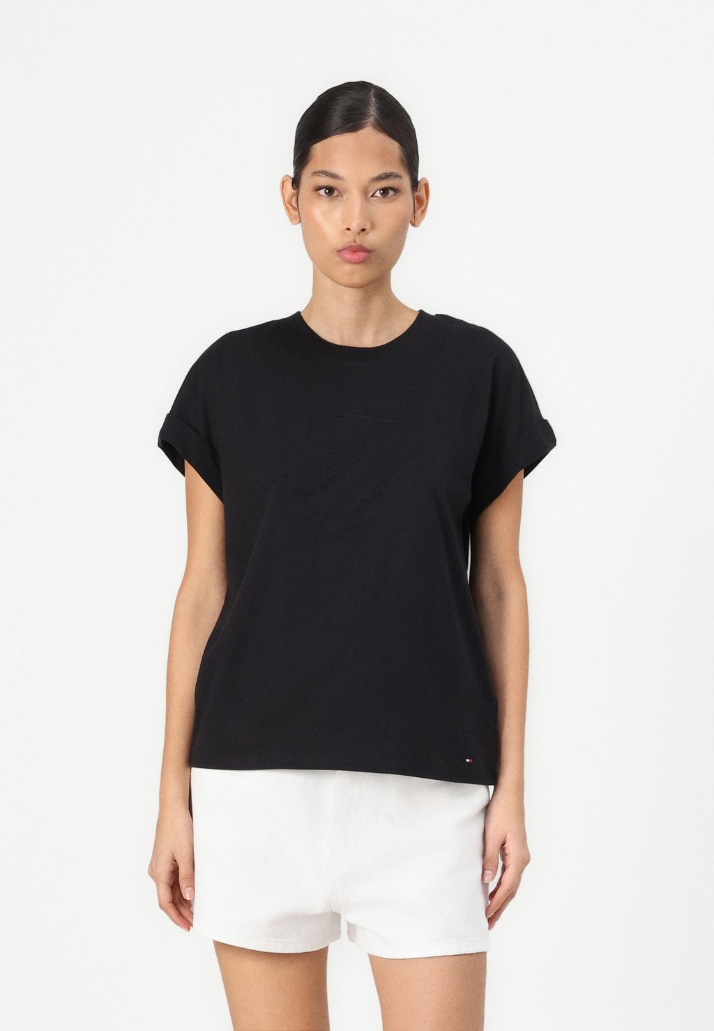 

Базовая футболка TEE Tommy Hilfiger, черный