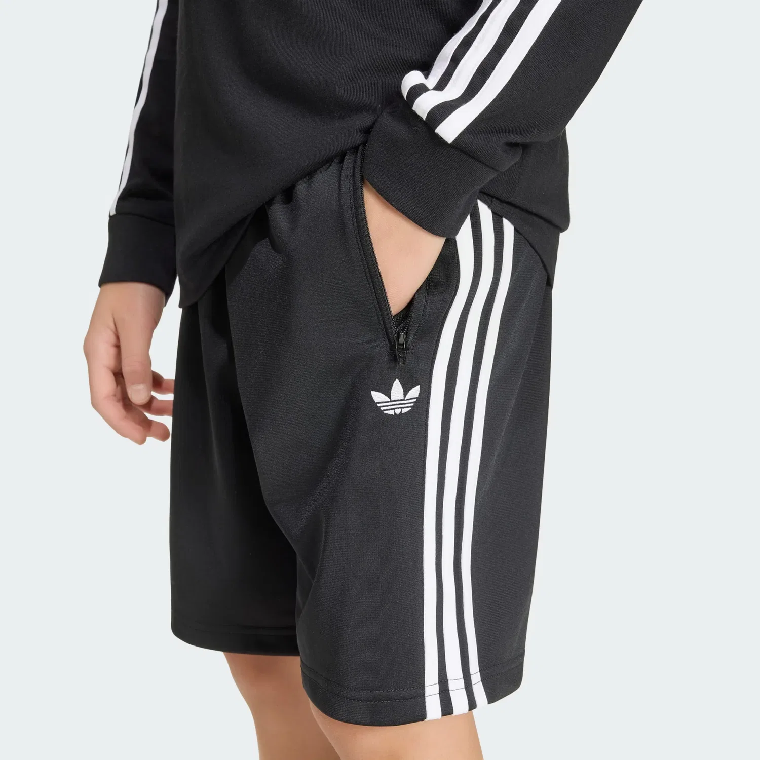 Брюки Adidas Originals Regular Pants Firebird черного цвета — фото 4