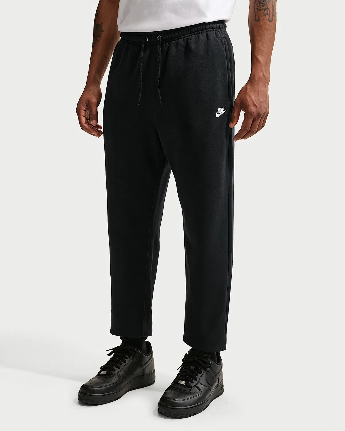 Мужские спортивные штаны Nike Club на флисе с манжетами, Black/Black/White — фото 2
