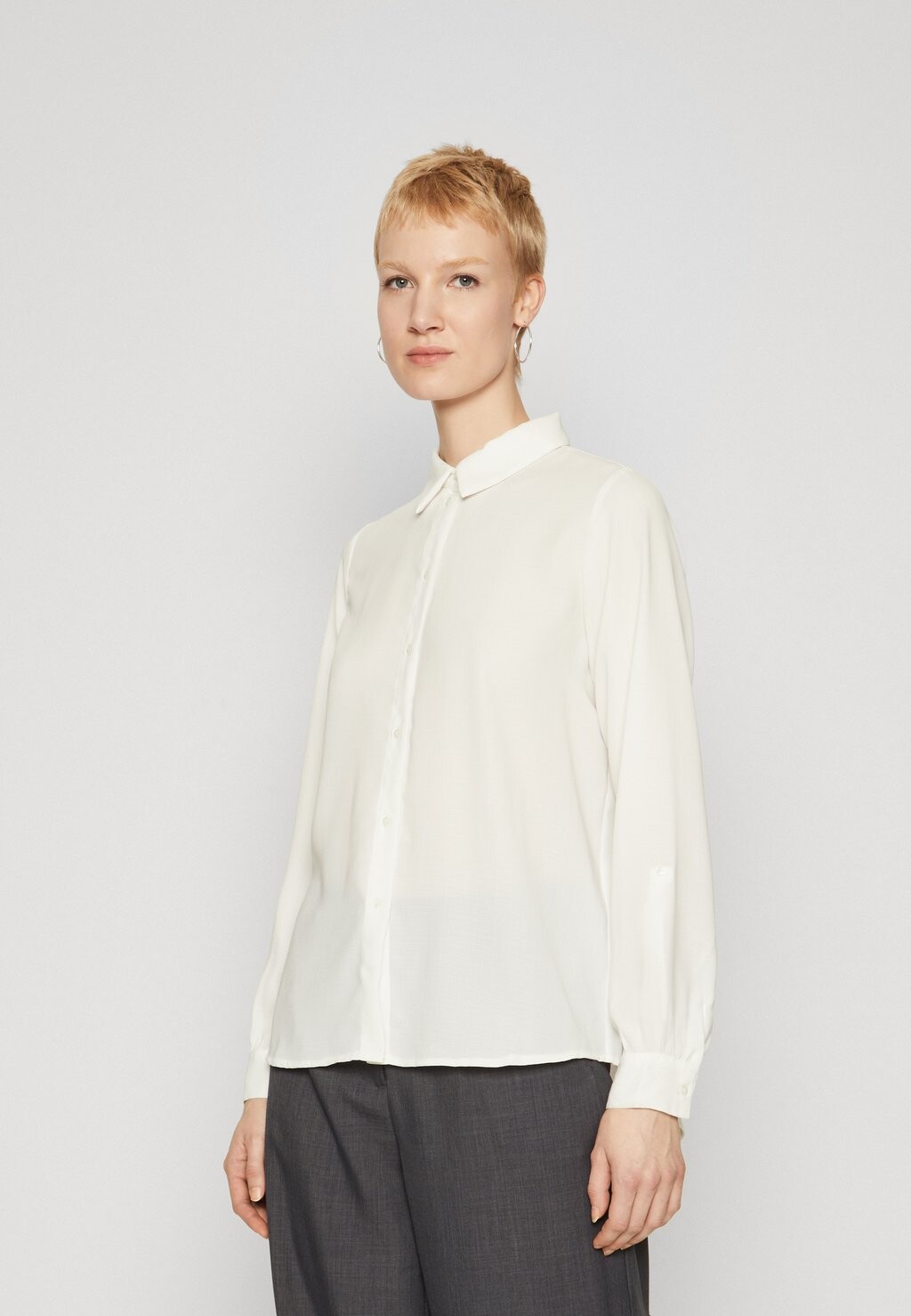 

Блузка-рубашка ONLMULAN FOLD UP SHIRT ONLY Tall, цвет cloud dancer