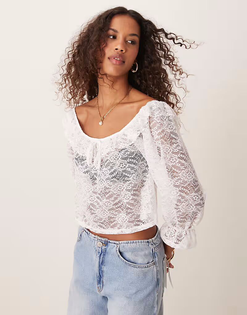 

Блузка с кружевными оборками Miss Selfridge, сливочный