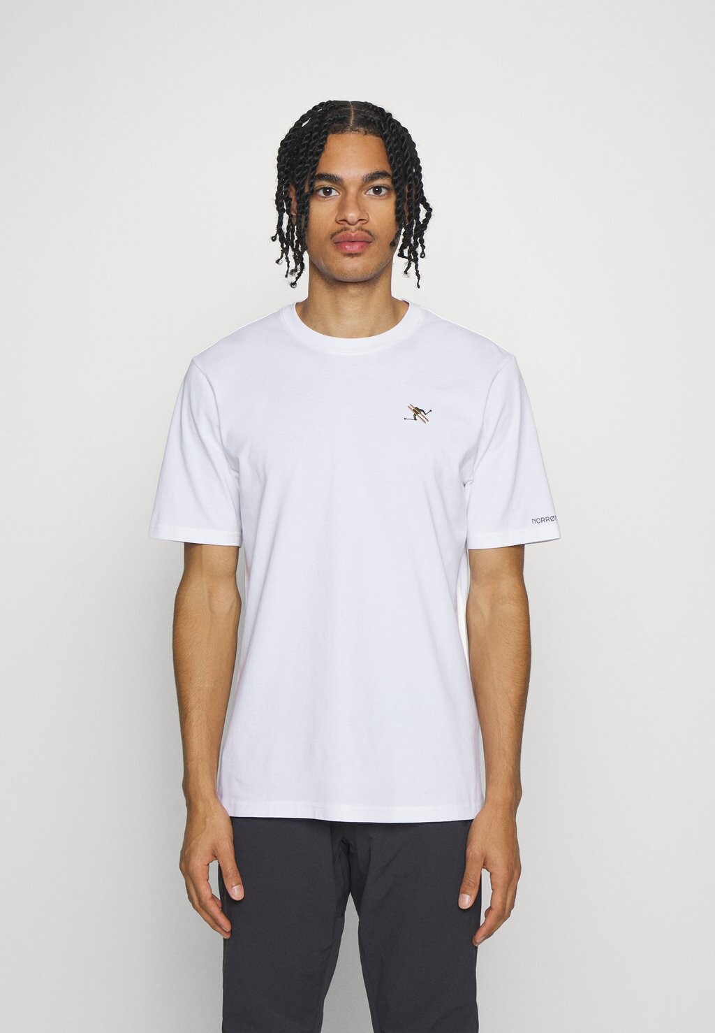 

Базовая футболка Activity Embroidery Norrøna, цвет pure white