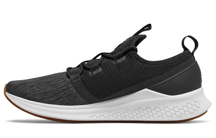 

New Balance Lazr Кроссовки Женские