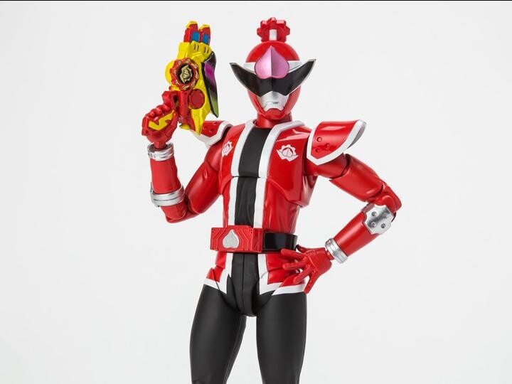 

Фигурка Avataro Sentai Donbrothers S.H.Figuarts Don Momotaro Bandai Spirits
