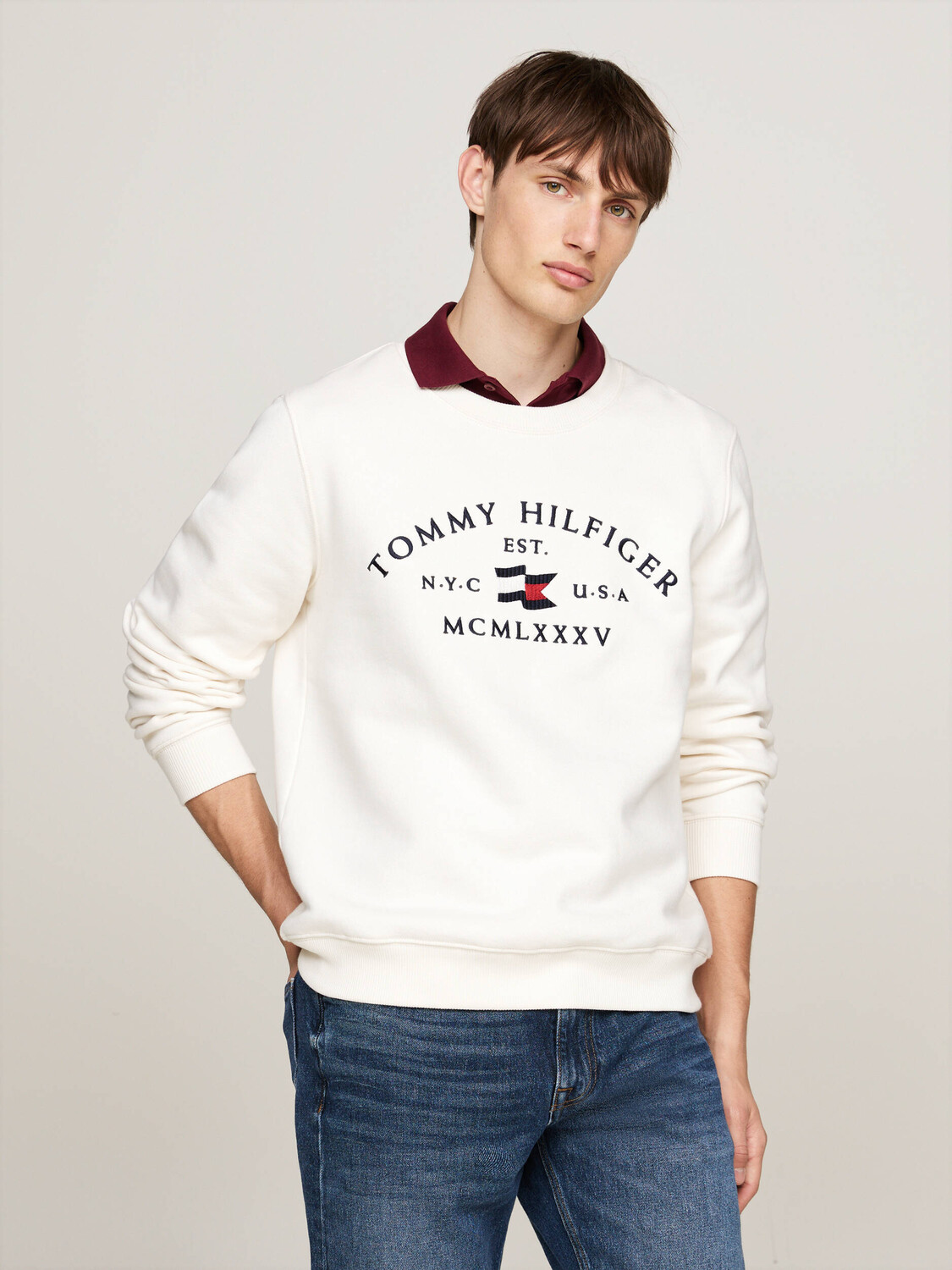 

Толстовка Tommy Hilfiger Regular Fit, белый