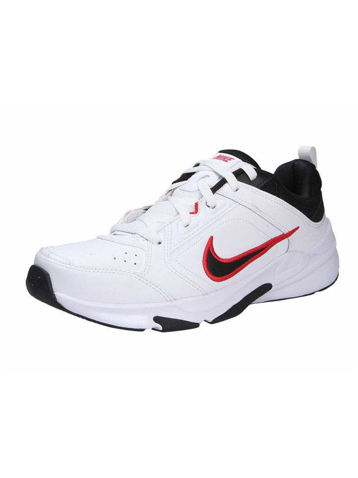 

Кроссовки на шнуровке Nike, белый