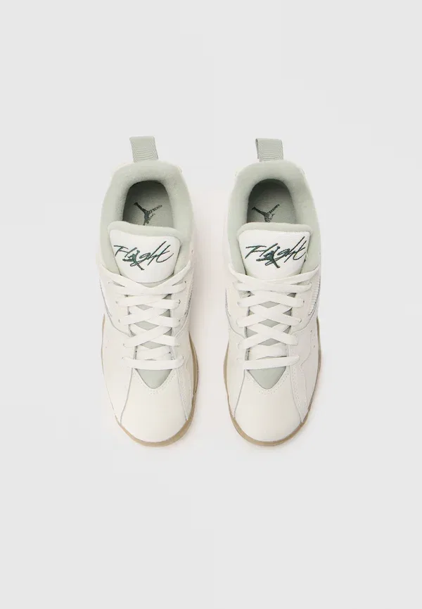Кроссовки Jordan, sail/jade horizon/khaki/midnight green, бежевый/зеленый горизонт/хаки/полуночный зеленый — фото 4