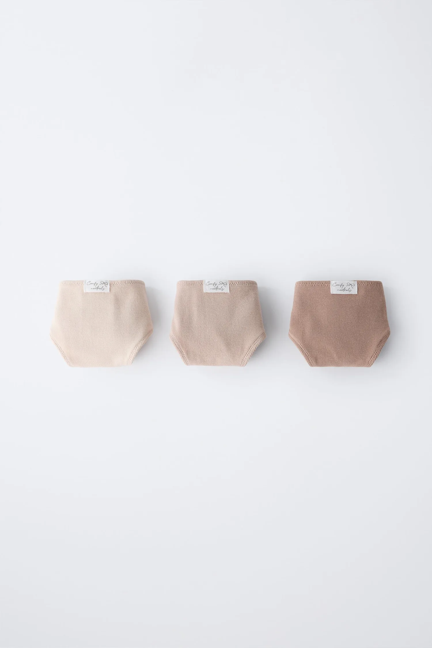 Для детей 9-14 лет / набор из трех трусов label Zara, коричневый