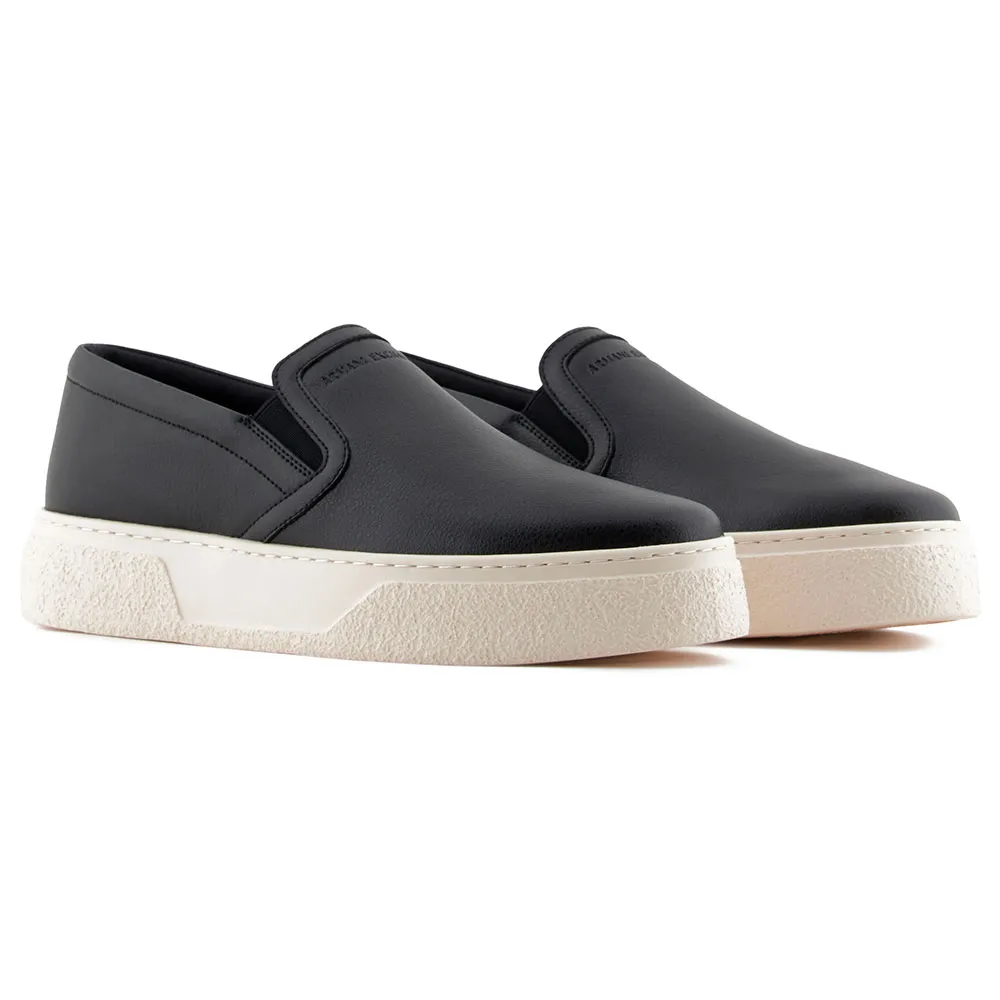 

Кроссовки Armani Exchange XUY012_XV799, черный