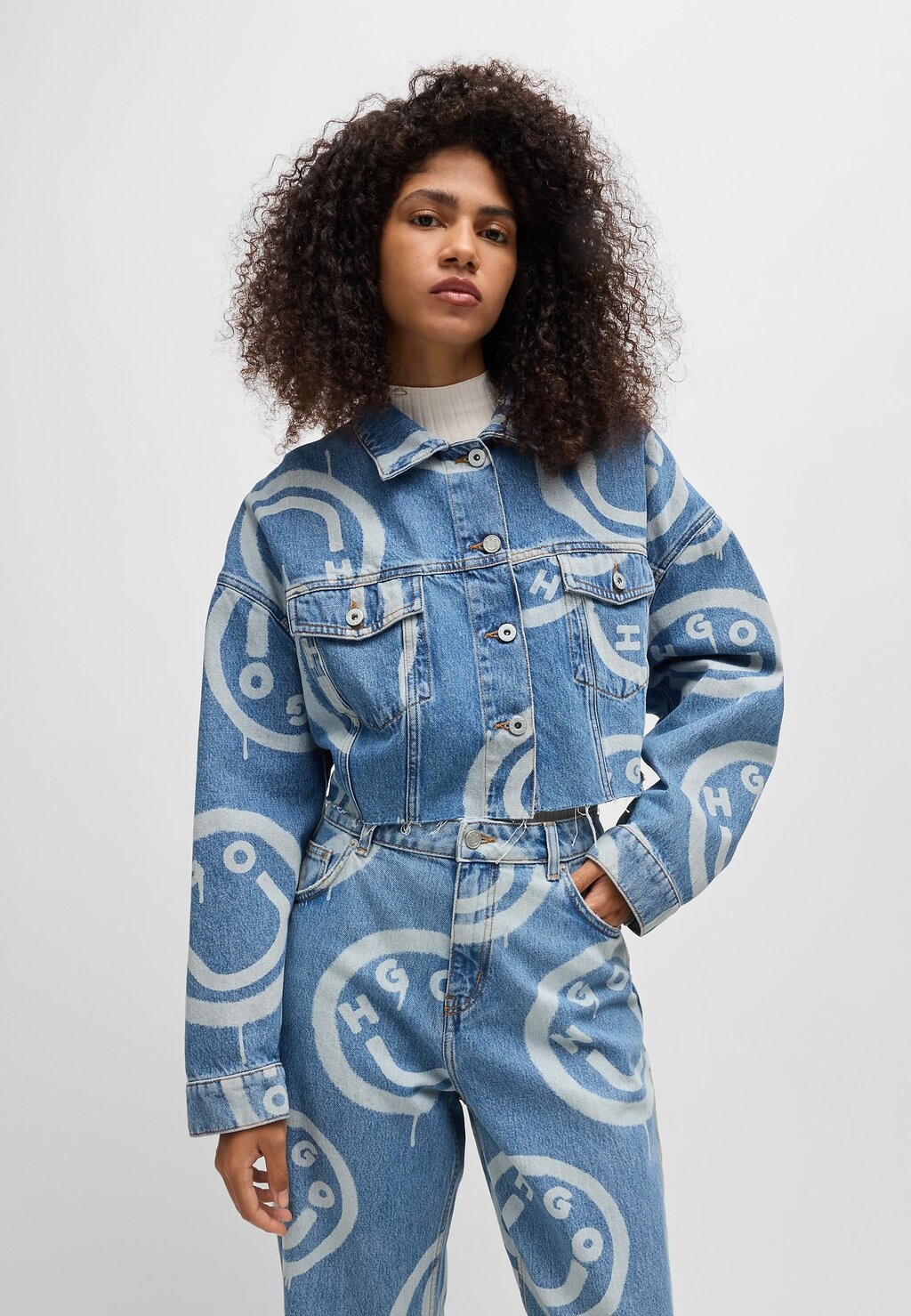 

Джинсовая куртка CROPPED HUGO, мультиколор