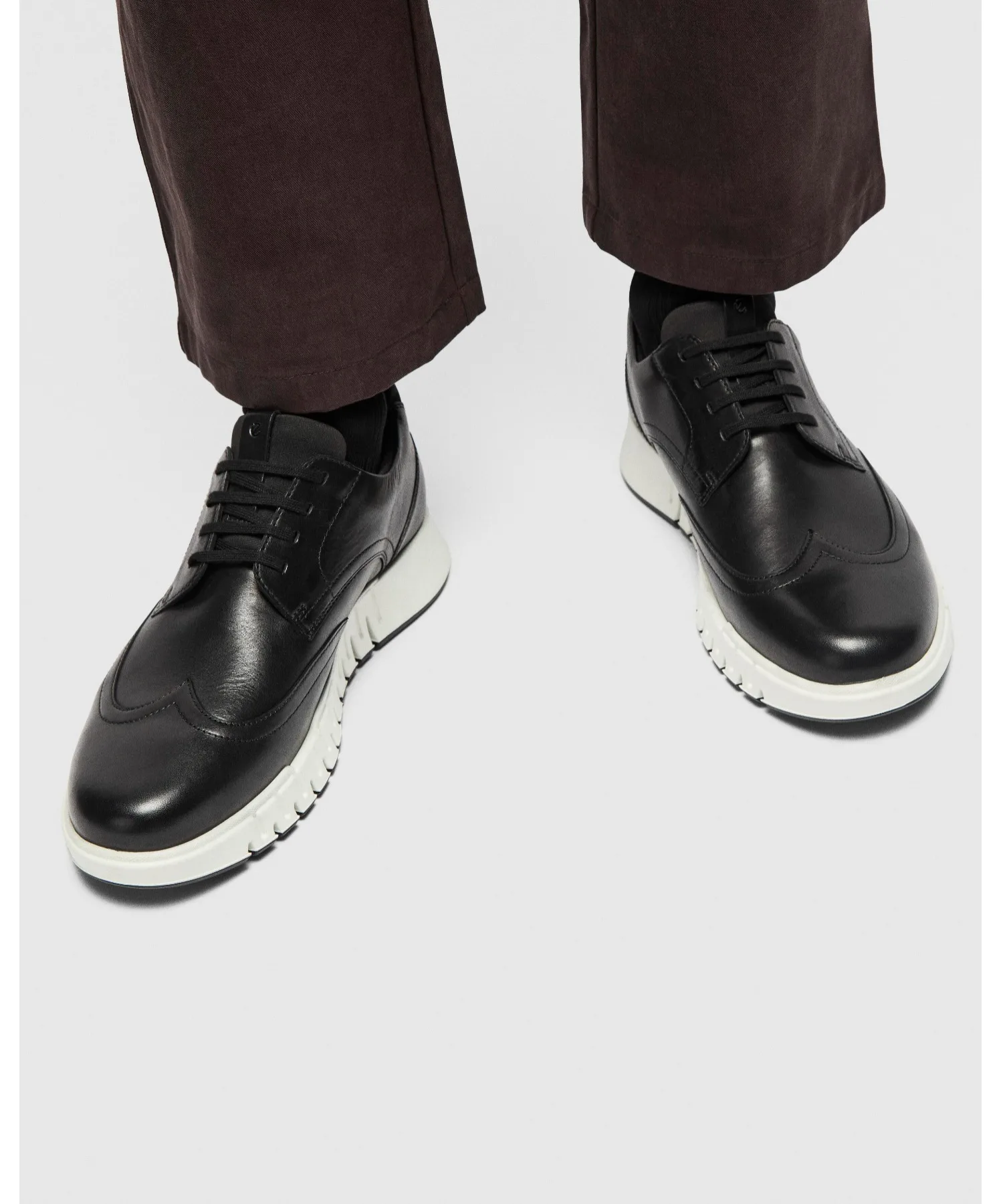 Мужские туфли из натуральной кожи Groove Hybrid ECCO черные — фото 4