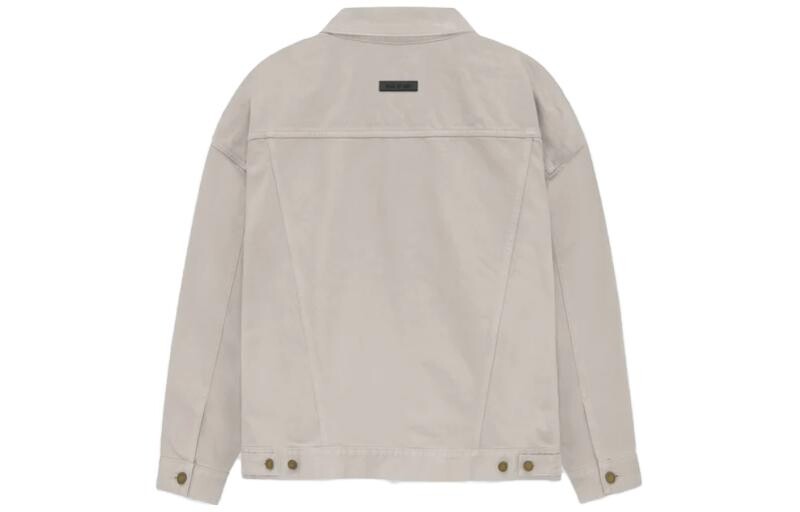 Джинсовая куртка-рубашка с логотипом-аппликацией Fear Of God Essentials, цвет Silver Cloud — фото 2