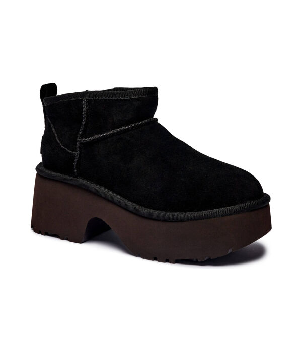 Ботинки кожаные зимние UGG на каблуке, черный