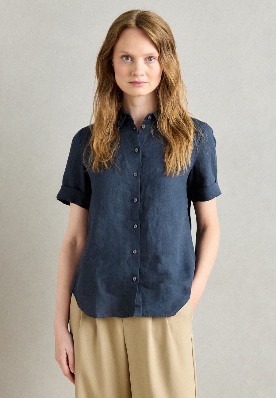 

Блуза Marc O'Polo BLOUSE REGULAR FIT SHORT SLEEVE SOLID, Muted Blue/Dark Blue