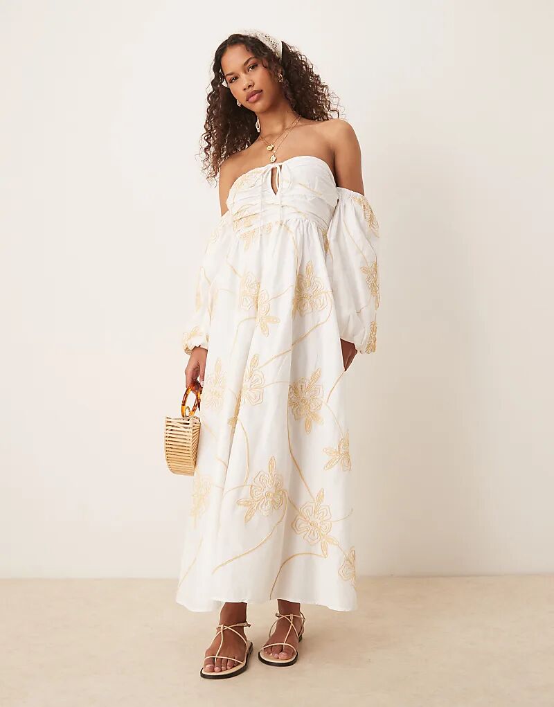

Платье мидакси с открытыми плечами и цветочной вышивкой ASOS DESIGN белого цвета