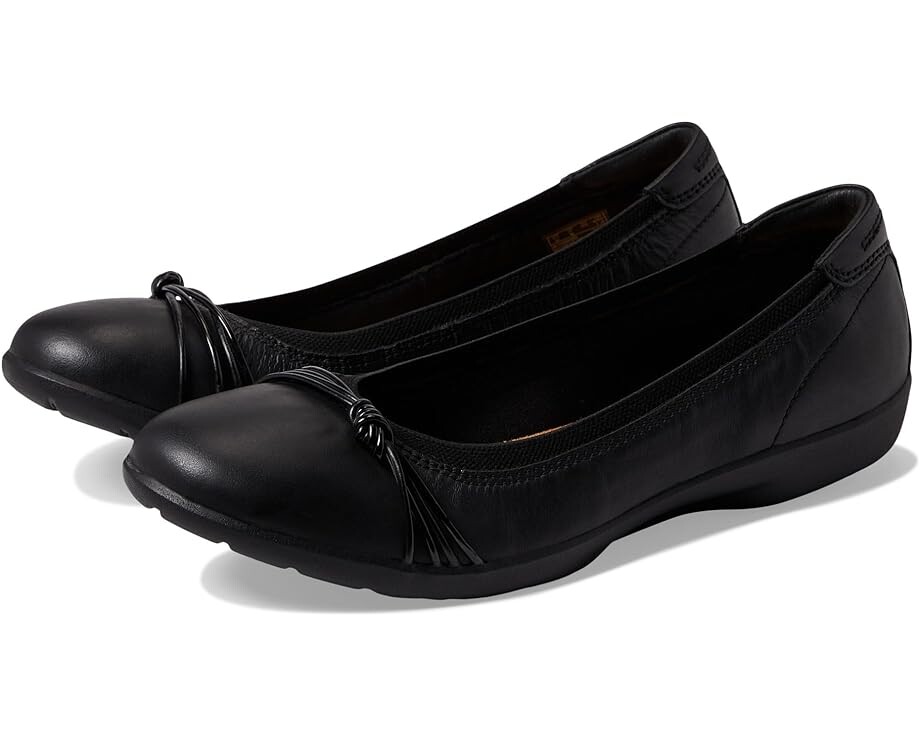 

Туфли на плоской подошве Clarks Meadow Rae, цвет Black Leather