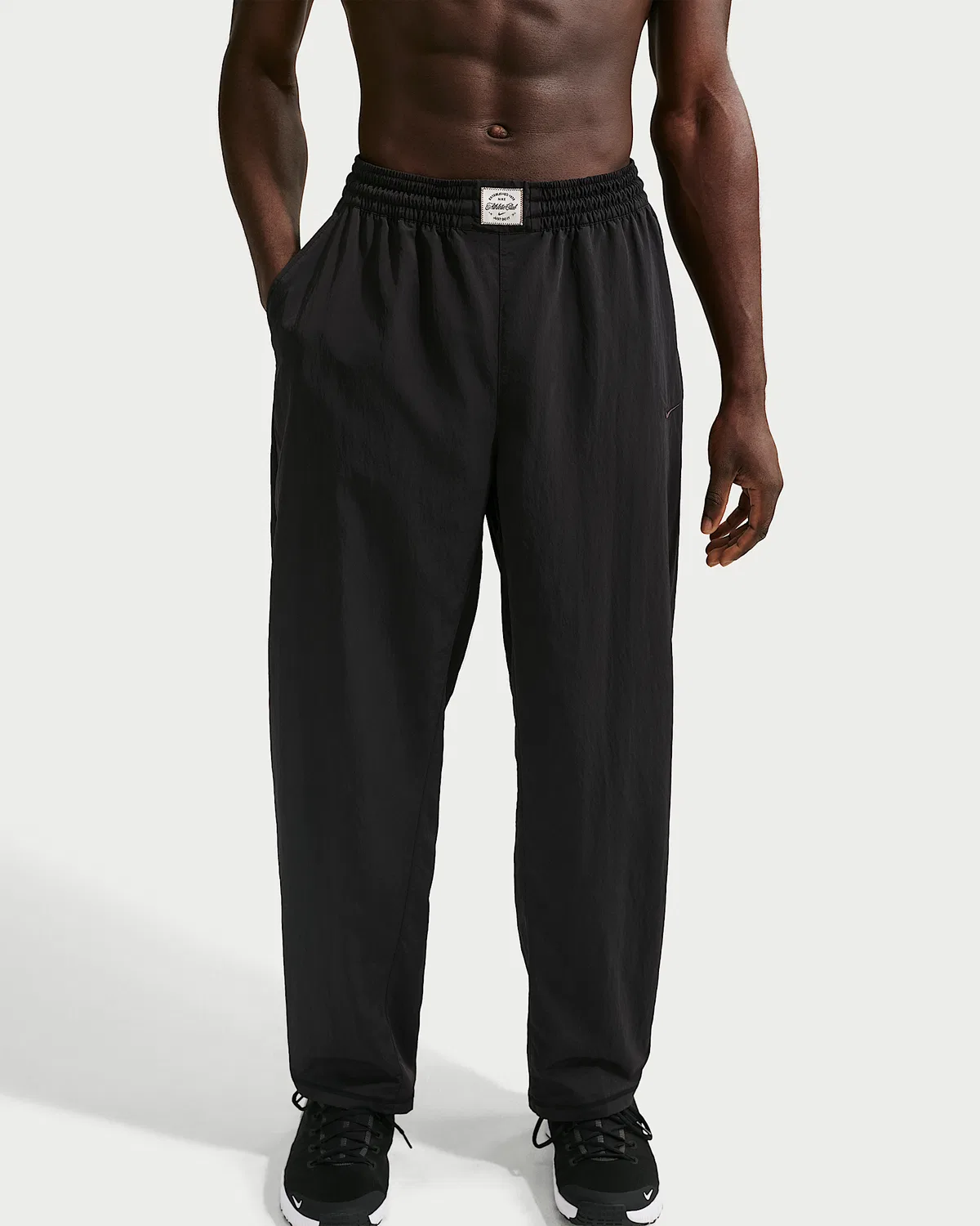 Мужские тренировочные штаны Nike N.A.C. Dri-FIT Woven, Black/Pale Ivory/Black — фото 2