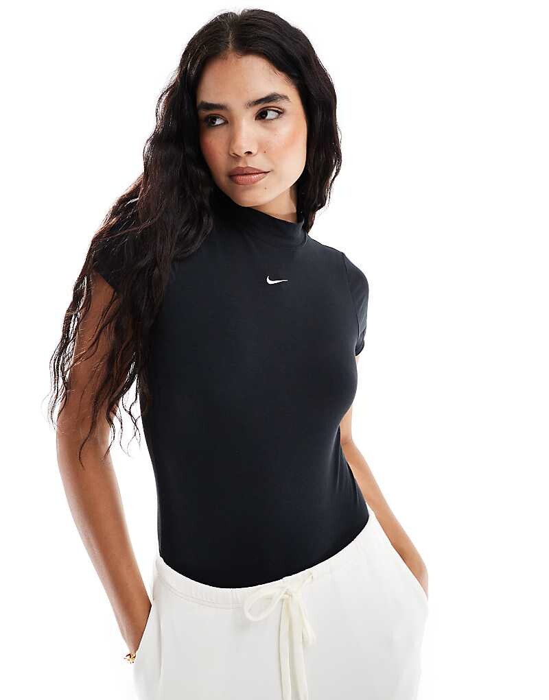 

Черное трикотажное боди Nike – Chill