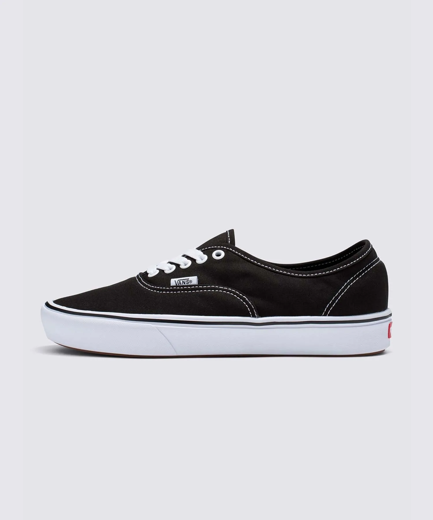 Кроссовки с технологией ComfyCush VANS UA ComfyCush Authentic черно-белые