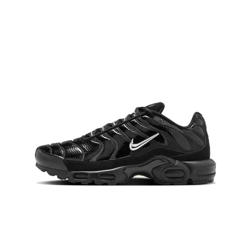

Кроссовки Nike, черный