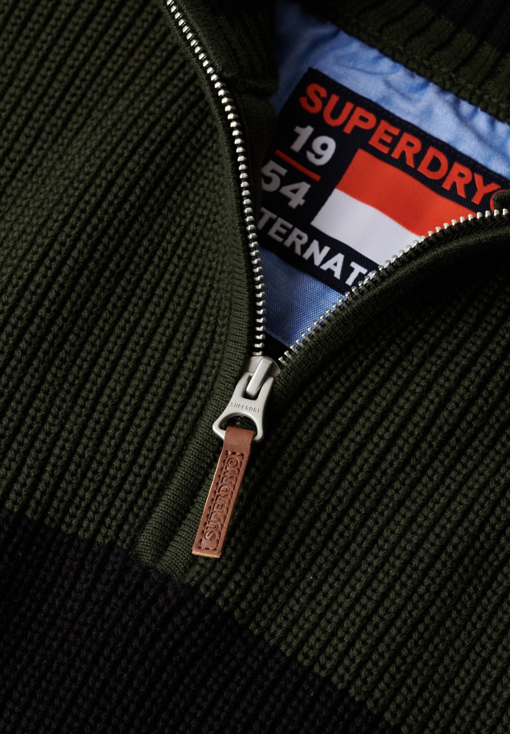 

Джемпер CLASSIC STRIPE Superdry, зеленый