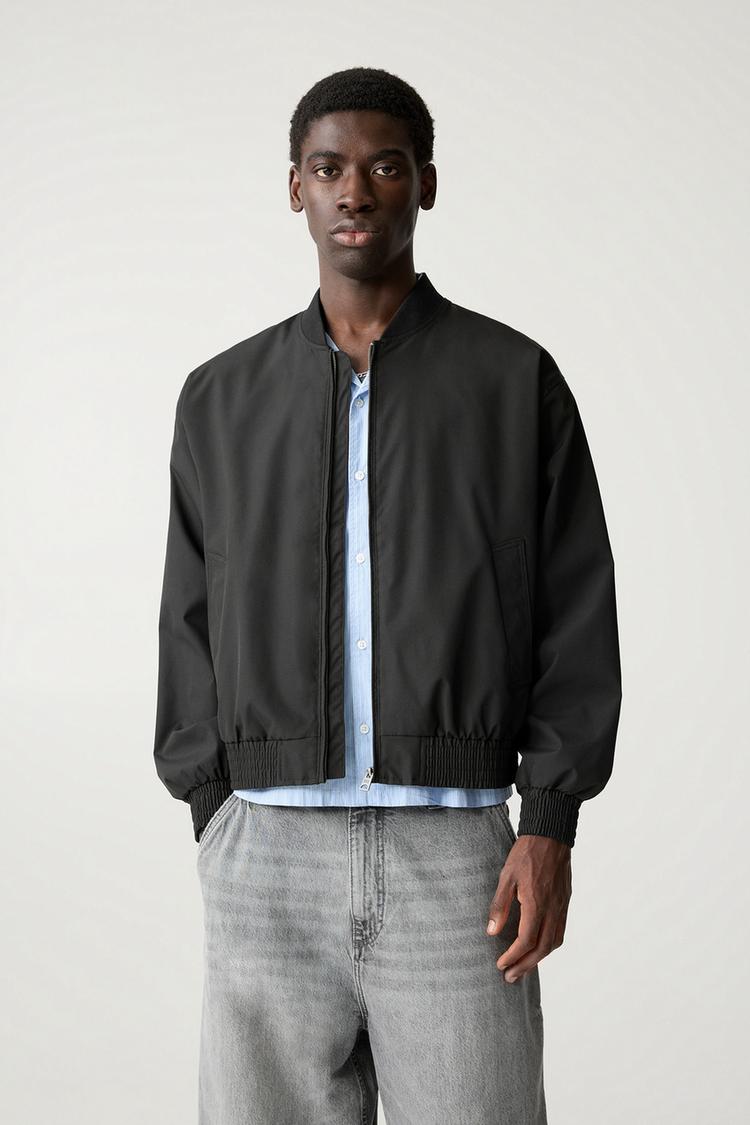 

Легкая куртка-бомбер Pull And Bear, черный